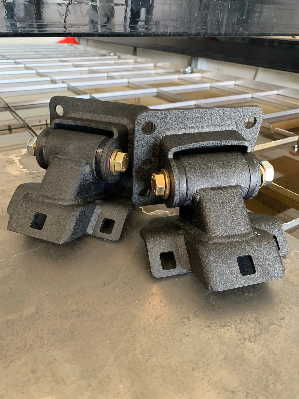 1999-2006 Chevy / GMC - 1500 4.8L, 5.3L, 6.0L and 6.2L - Tahoe - Escalade Fabricated Motor Mounts