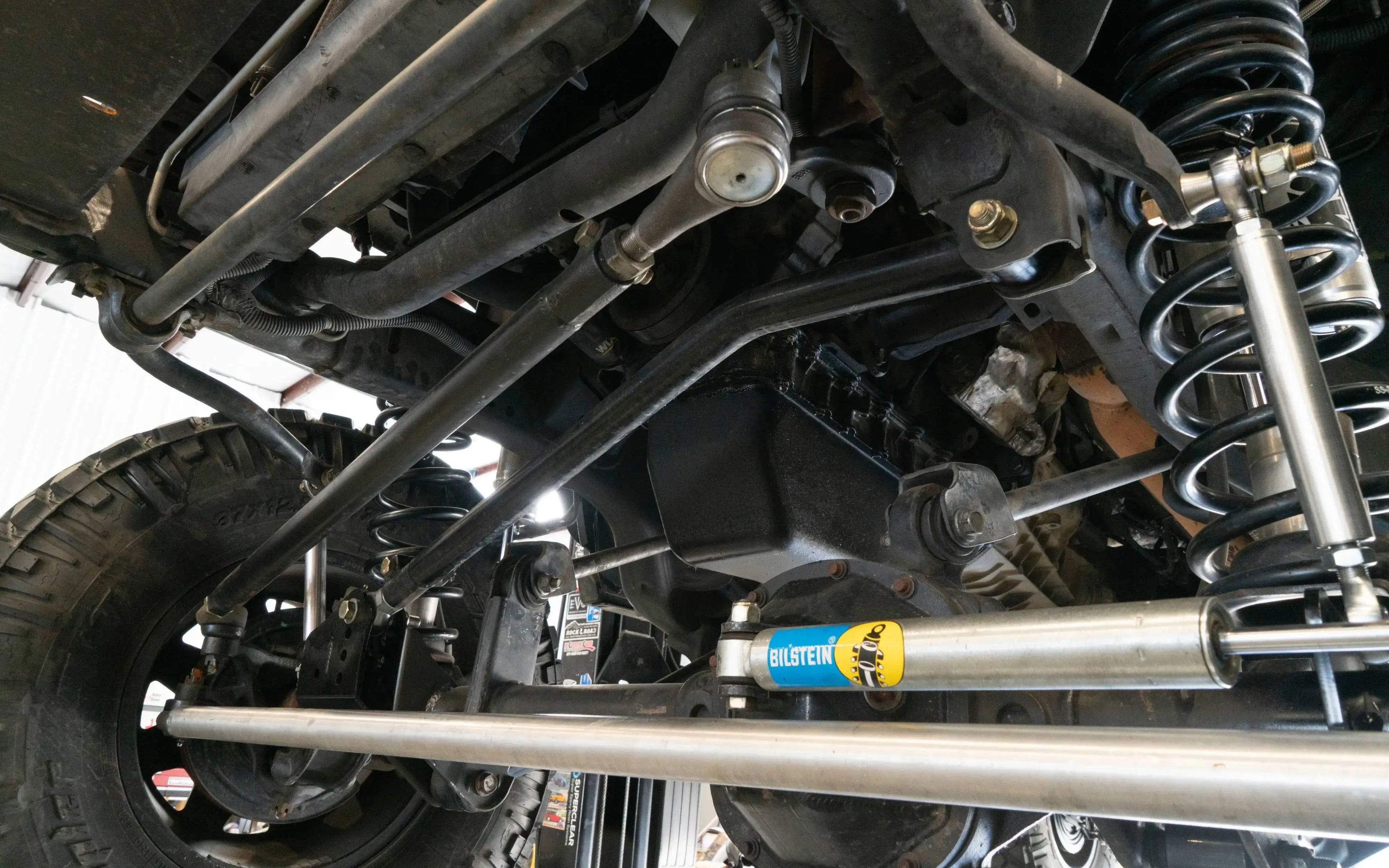 Ruffstuff Front Panhard/Track Bar for Jeep JK