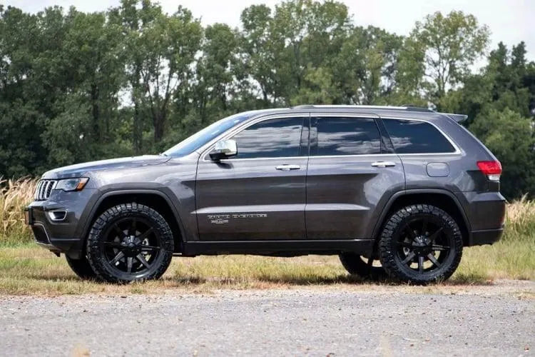 Rough Country 2.5" Lift Kit - Jeep Grand Cherokee (2016-2022) / Dodge Durango (2016-2026)