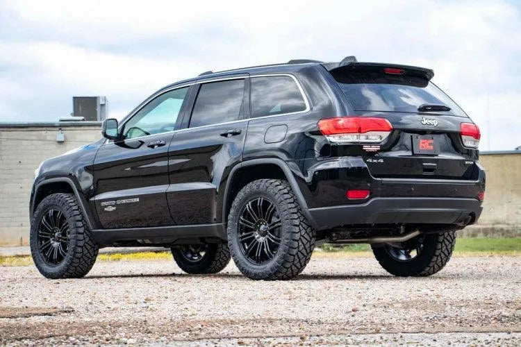 Rough Country 2.5" Lift Kit - Jeep Grand Cherokee (2011-2022)