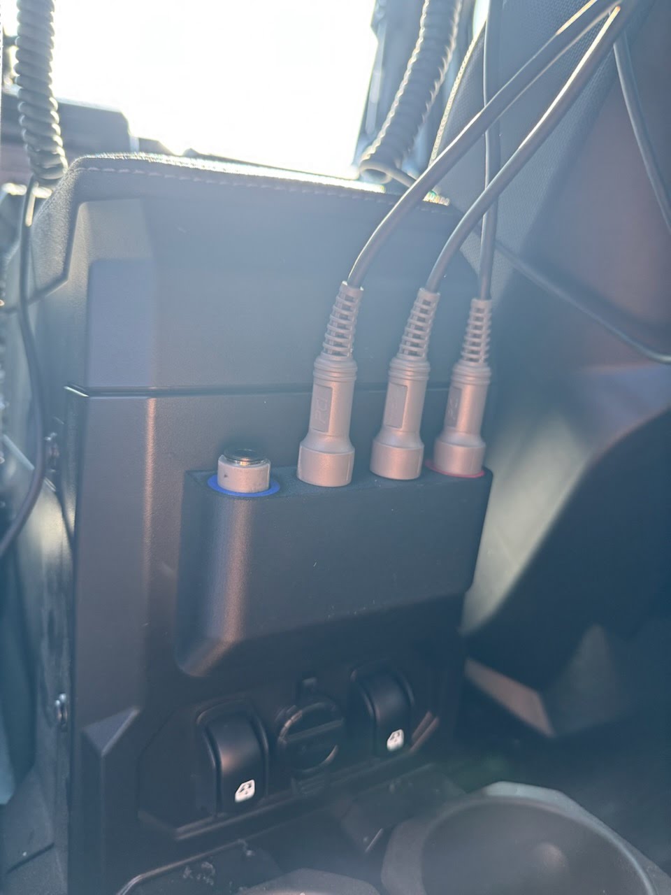 PCI Race Radios Headset/Helmet Jack Vertical Flush Mount